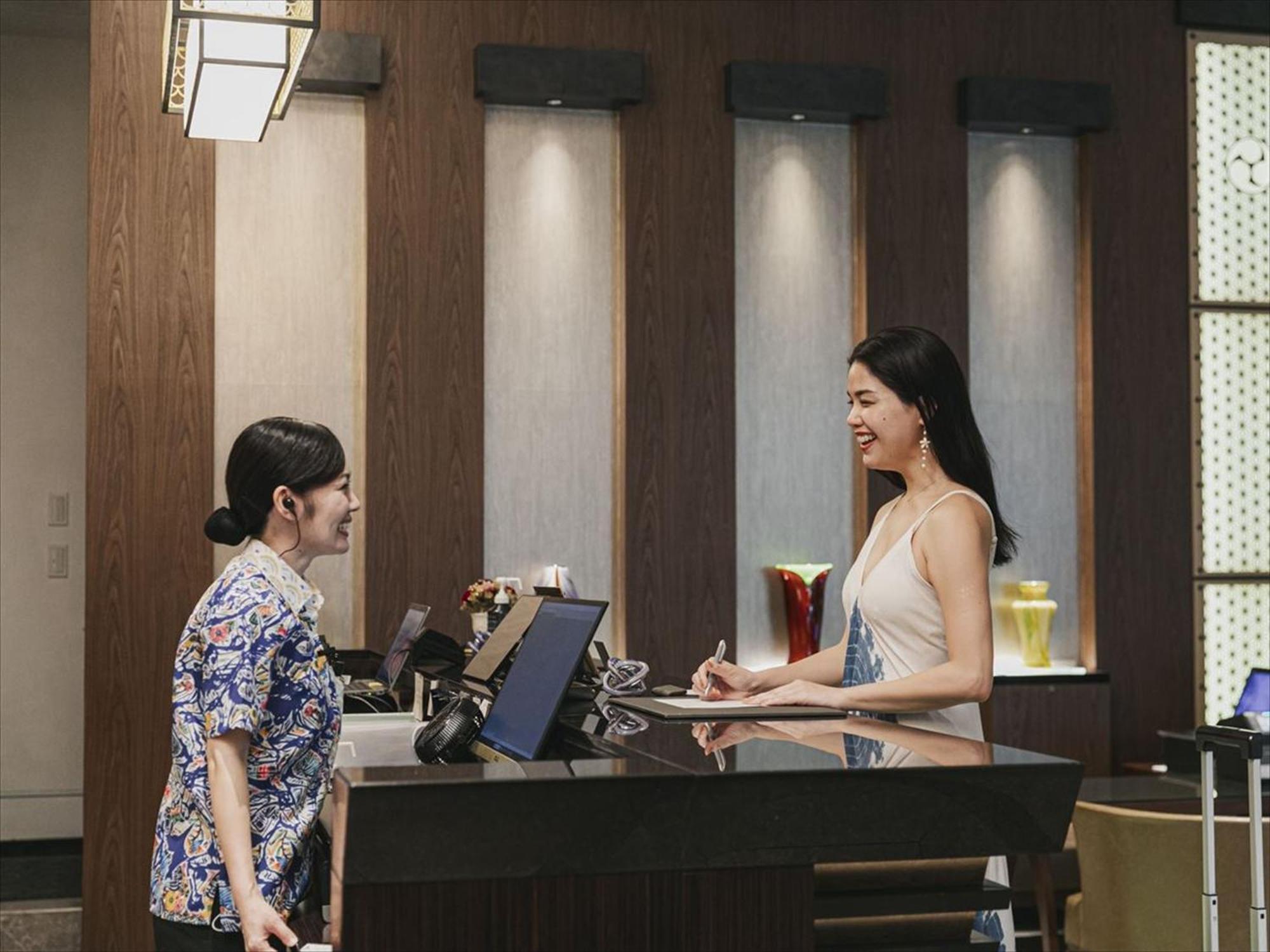 Hotel Okinawa Exes Naha Esterno foto